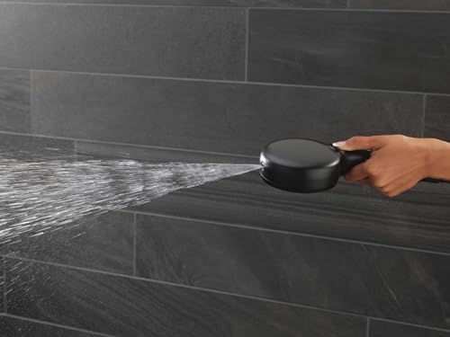 Powerful Delta Faucet - Deep Clean with ProCleanSpray Matte Black