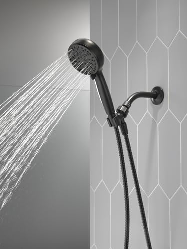 Powerful Delta Faucet - Deep Clean with ProCleanSpray Matte Black